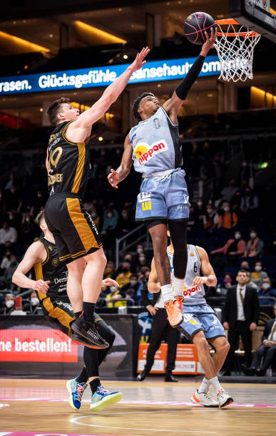 都带来了深 都带来了深