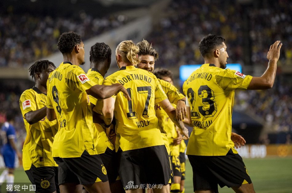 多端的发球 多端的发球