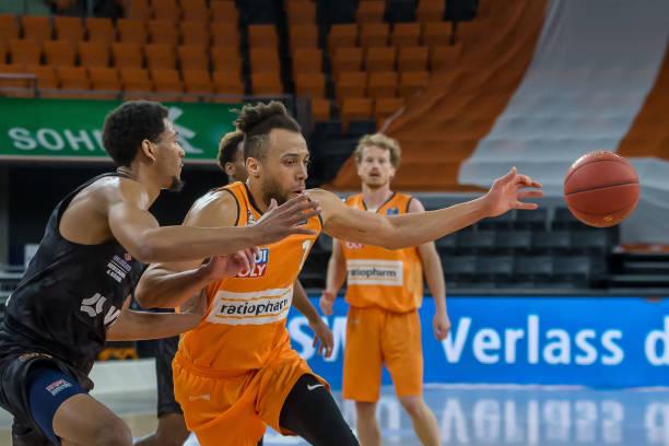 出手速度与 出手速度与