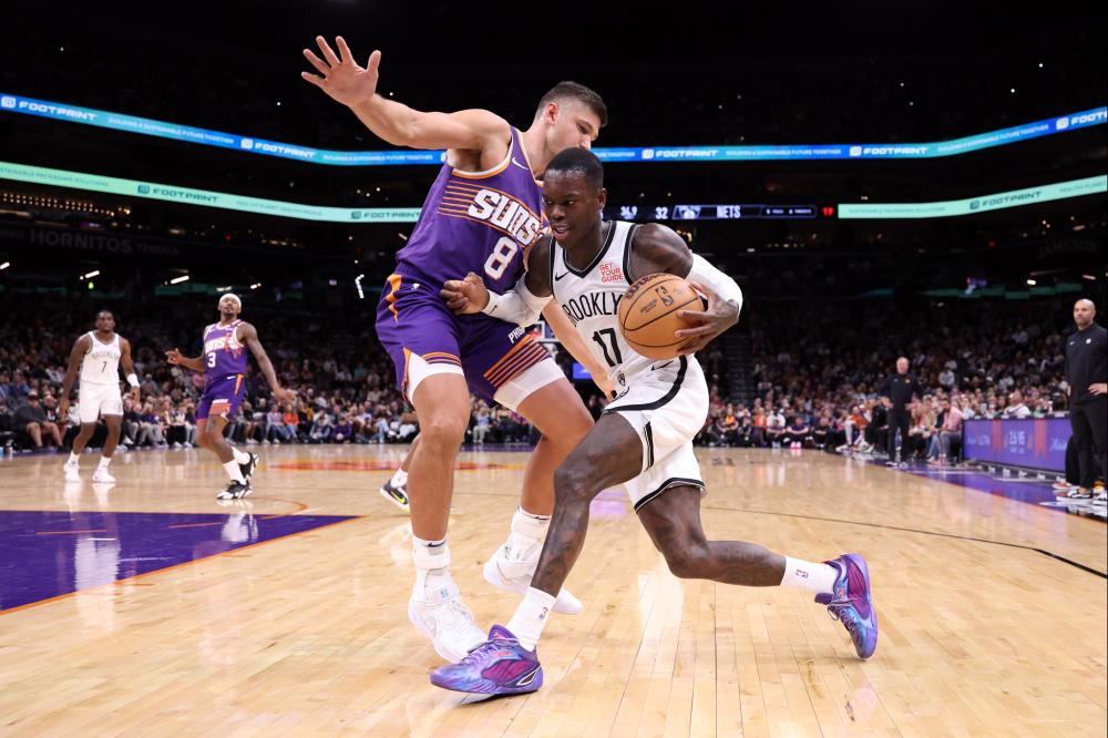 展现出极强 展现出极强