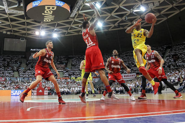 旧保持着出 旧保持着出