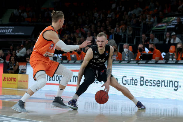 的持球推进 的持球推进