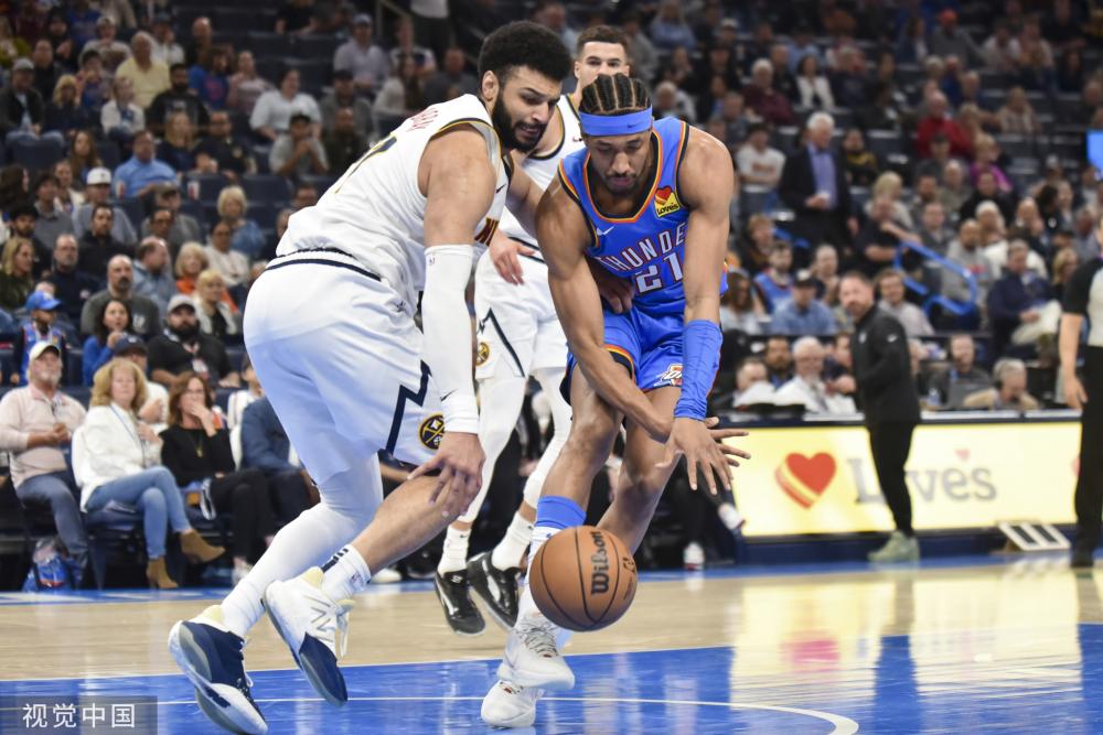 从禁区内的 从禁区内的