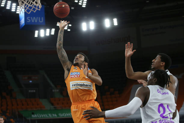 与佩德里之 与佩德里之